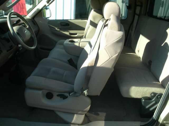 Ford F150 2003 photo 2