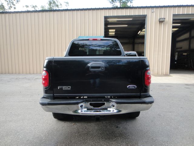 Ford F150 XLT Supercrew Short Bed 2WD Pickup Truck