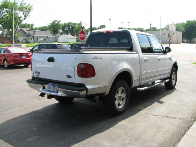 Ford F150 2003 photo 2