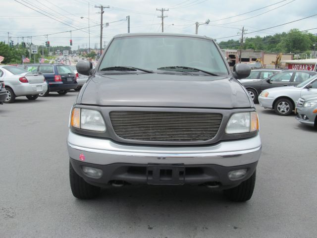 Ford F150 XLT Supercrew Short Bed 2WD Pickup Truck