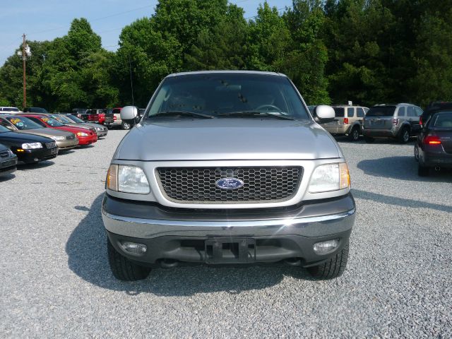 Ford F150 2003 photo 2