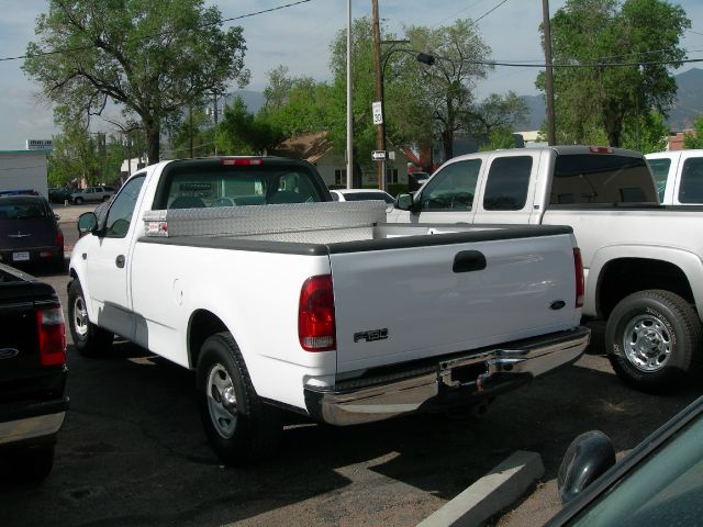 Ford F150 2003 photo 2