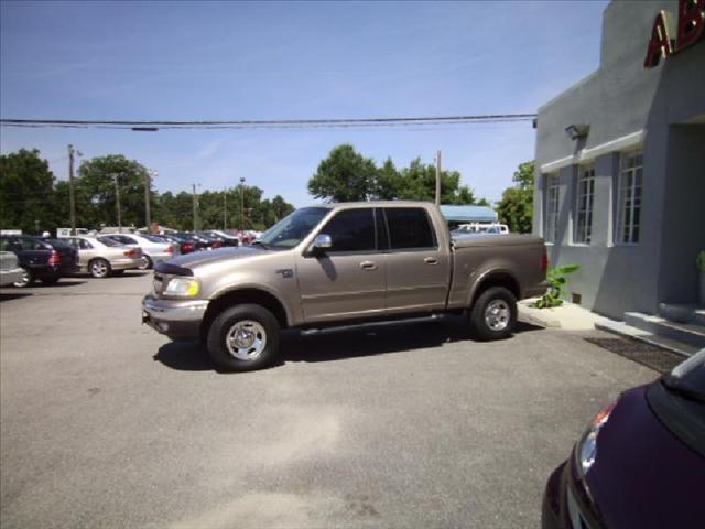 Ford F150 2003 photo 2