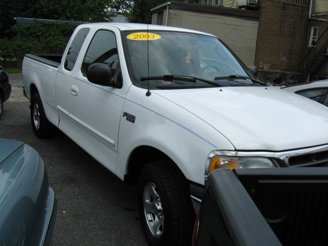 Ford F150 2003 photo 1