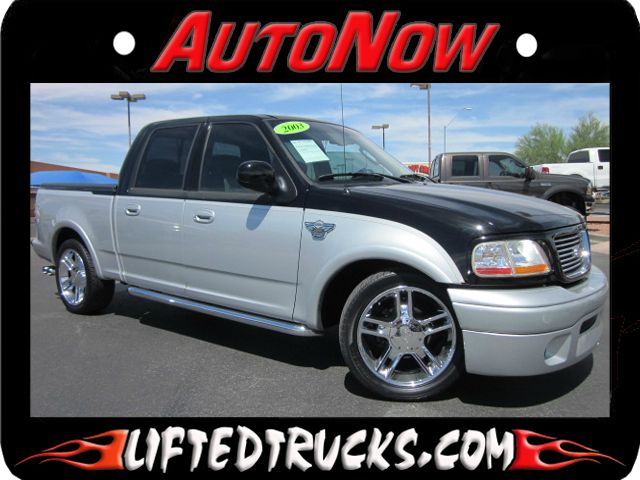 Ford F150 SLT 1 Ton Dually 4dr 35 Pickup Truck