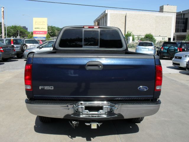 Ford F150 Supercrew 139 Pickup Truck