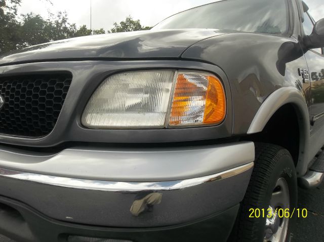 Ford F150 2003 photo 1