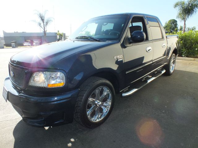 Ford F150 SL Short Bed 2WD Pickup Truck