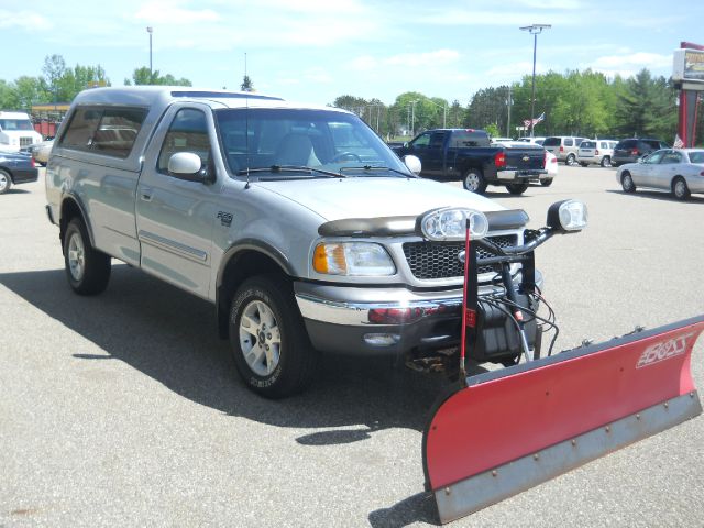 Ford F150 SL 4x4 Regular Cab Pickup Truck