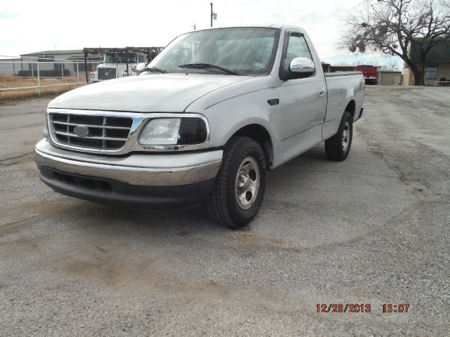 Ford F150 2003 photo 1