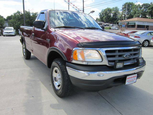 Ford F150 XL SLT 2WD Pickup Truck