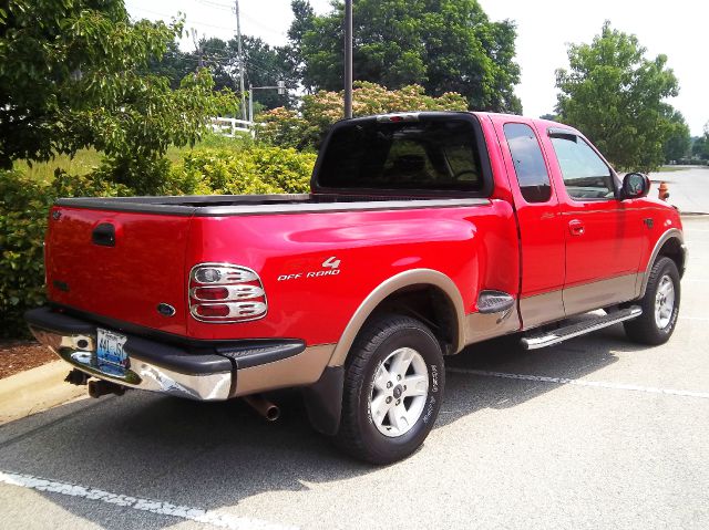 Ford F150 2003 photo 2