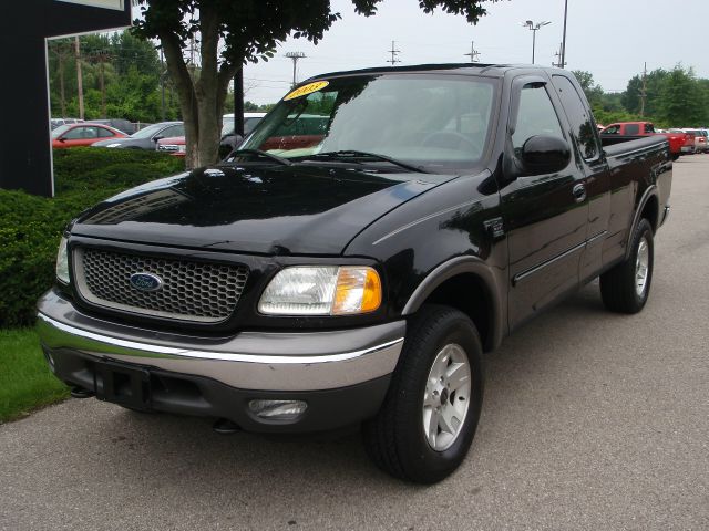 Ford F150 2003 photo 2