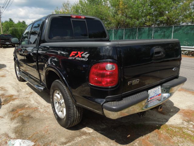 Ford F150 XLT Supercrew Short Bed 2WD Pickup Truck