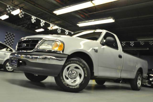 Ford F150 2003 photo 2