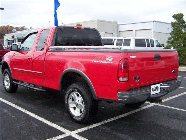 Ford F150 2003 photo 2