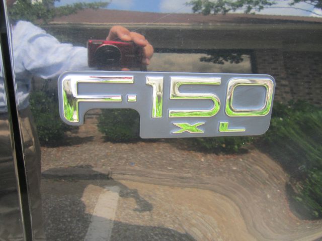 Ford F150 2003 photo 2