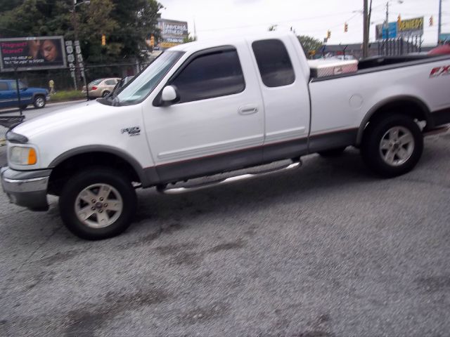 Ford F150 2003 photo 2