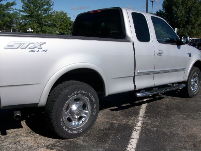 Ford F150 2003 photo 1