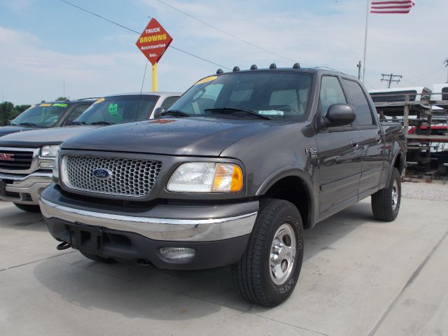 Ford F150 2500 SL Crew Cab Pickup