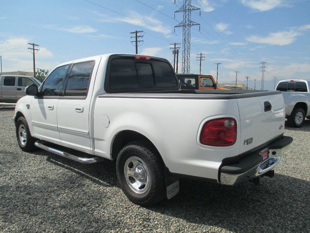 Ford F150 SL Short Bed 2WD Pickup Truck