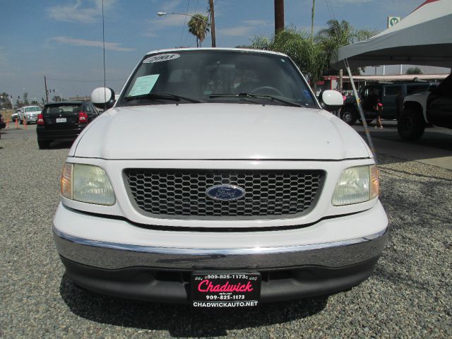 Ford F150 2003 photo 2