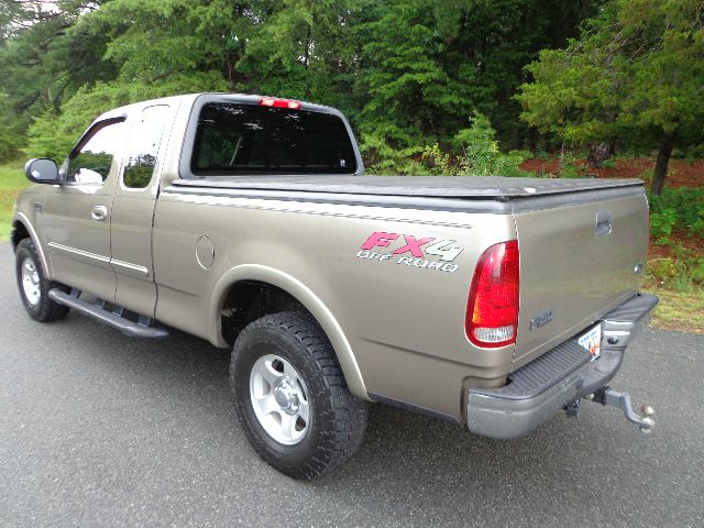 Ford F150 2003 photo 2