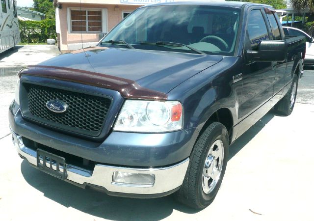 Ford F150 XLT Supercrew Short Bed 2WD Pickup Truck