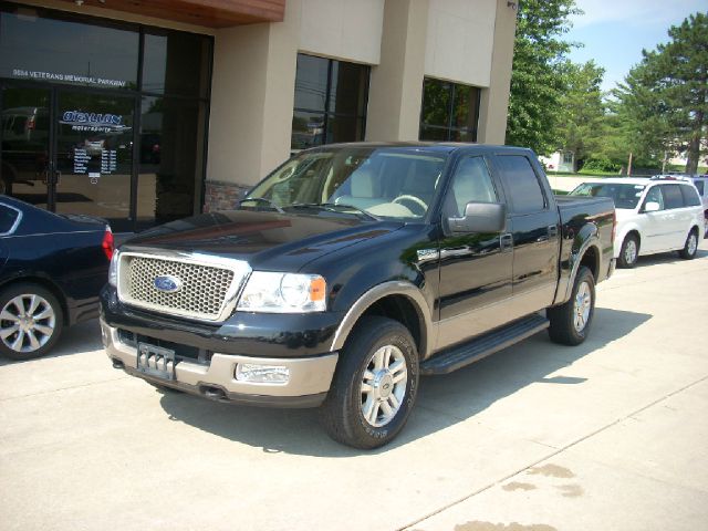 Ford F150 XLT Supercrew Short Bed 2WD Pickup Truck