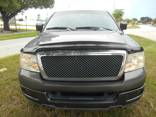 Ford F150 2004 photo 2