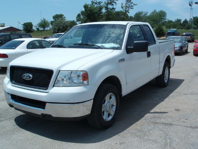 Ford F150 XLT Supercrew Short Bed 2WD Pickup Truck