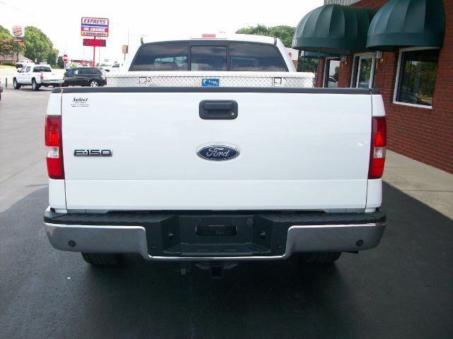 Ford F150 XLT Supercrew Short Bed 2WD Pickup Truck