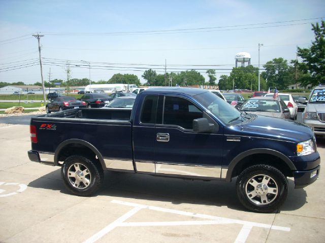 Ford F150 XL Supercab Short Bed 2WD Pickup Truck