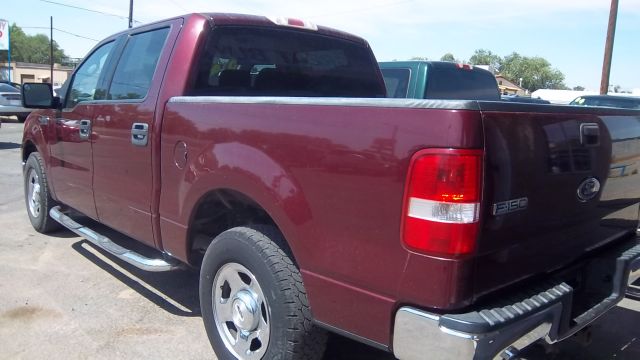 Ford F150 SL Short Bed 2WD Pickup Truck