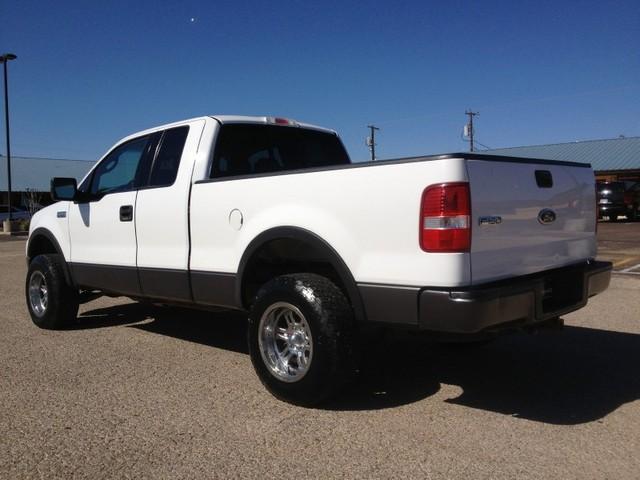 Ford F150 2004 photo 2