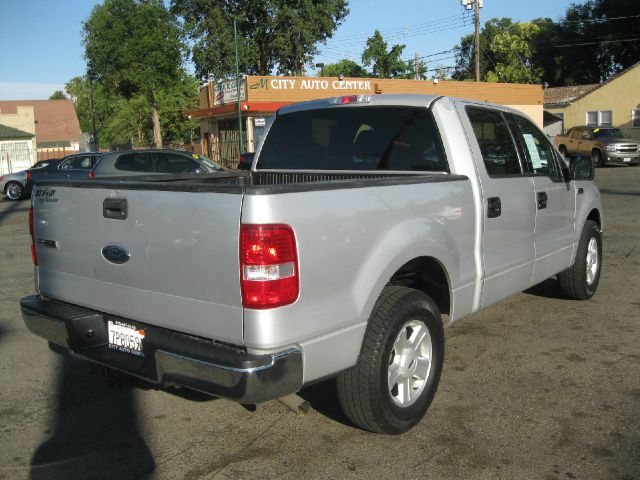 Ford F150 SL Short Bed 2WD Pickup Truck