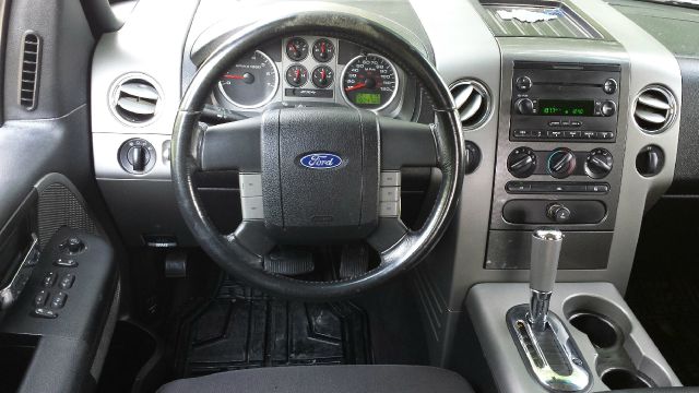 Ford F150 2004 photo 1