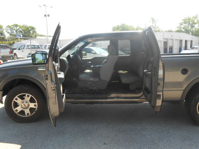 Ford F150 XL 2WD Reg Cab Pickup Truck