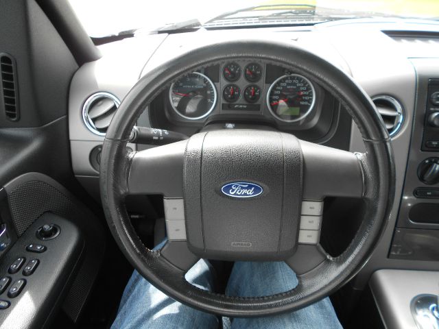 Ford F150 2004 photo 1