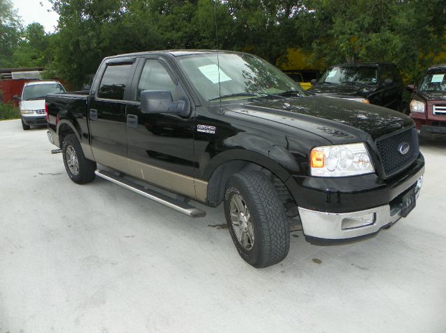 Ford F150 Club Cab 131 WB Pickup Truck