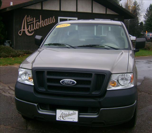 Ford F150 4WD XLT Pickup