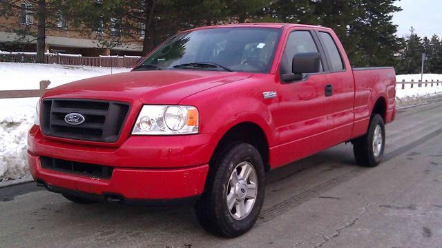 Ford F150 LT Crew Cab Pickup