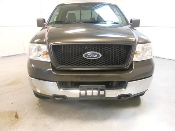 Ford F150 XL 2WD Reg Cab Pickup Truck