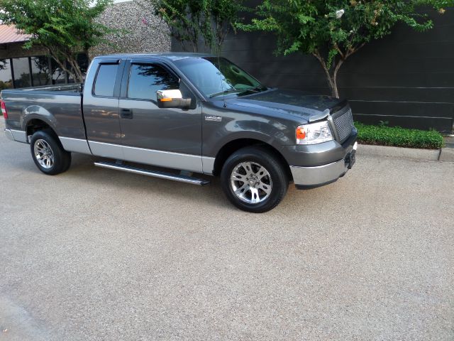 Ford F150 XLT Supercrew Short Bed 2WD Pickup Truck