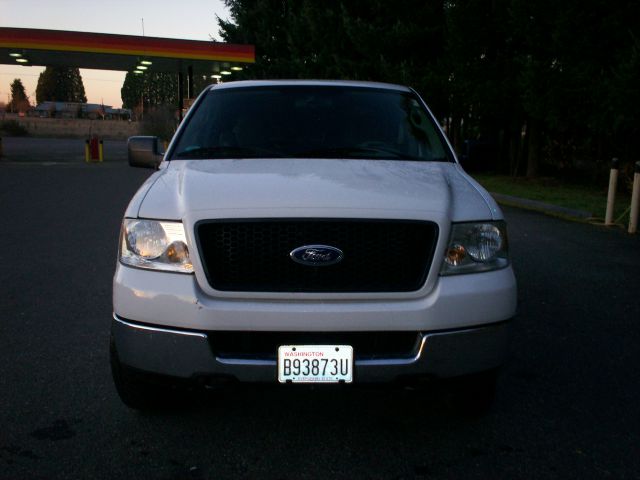 Ford F150 XL 2WD Reg Cab Pickup Truck