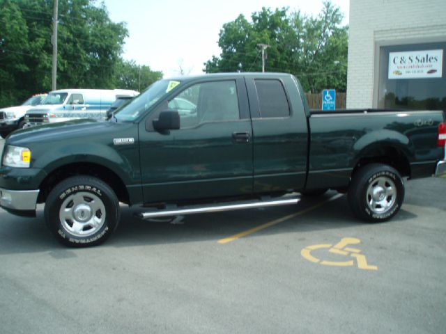 Ford F150 XL 2WD Reg Cab Pickup Truck