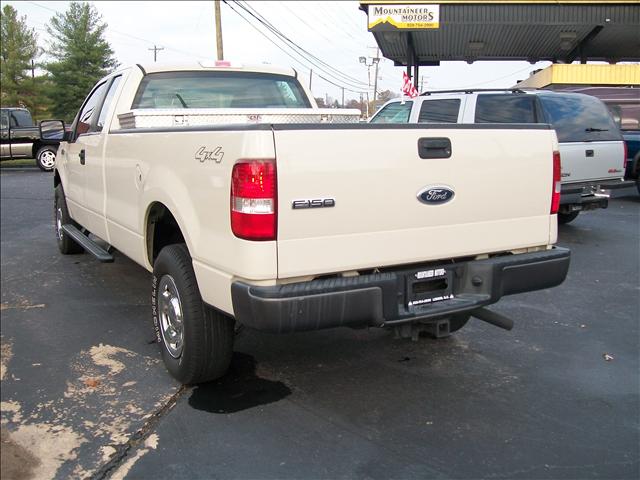 Ford F150 2005 photo 2