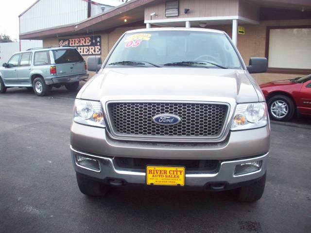 Ford F150 2005 photo 2