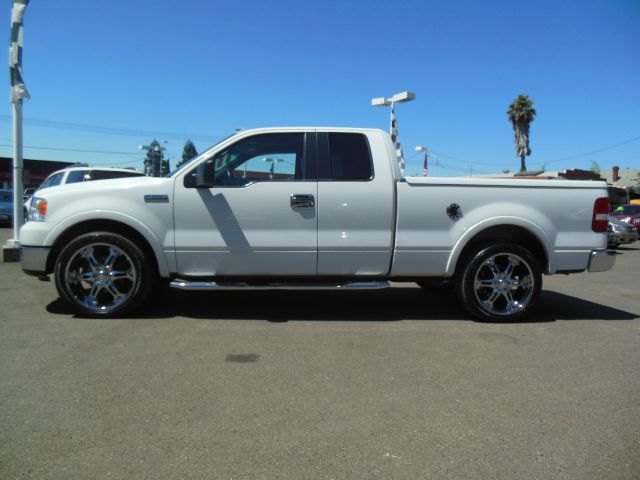 Ford F150 Supercrew 139 Pickup Truck