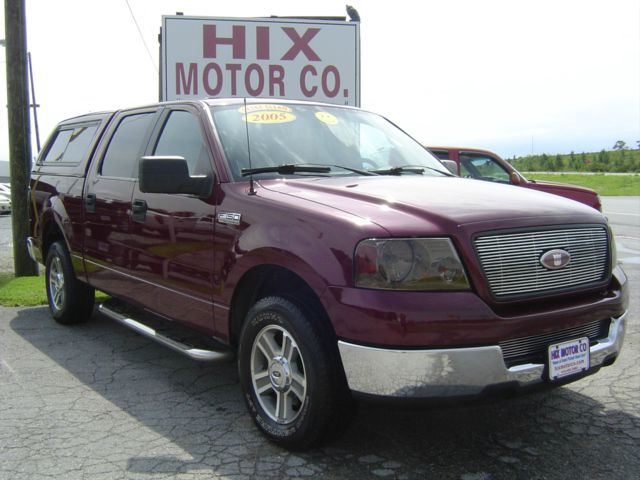 Ford F150 SL Short Bed 2WD Pickup Truck